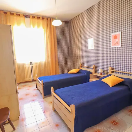 Casa Diana Charme, Centro & Garage Ac & Wifi 6 Sleeps Apartmán